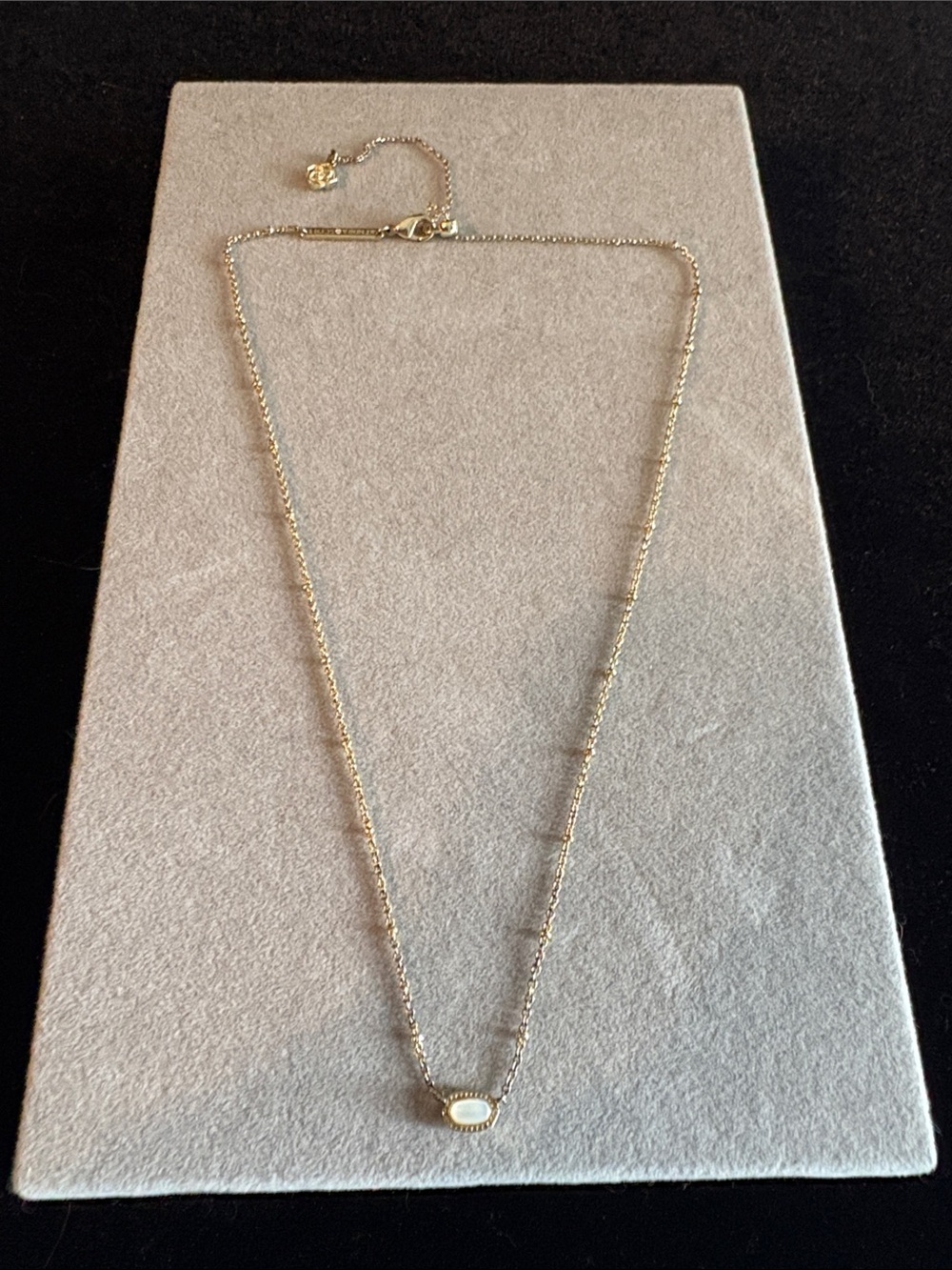 Kendra Scott Mini Elisa Pendant Necklace - Picture 9 of 17